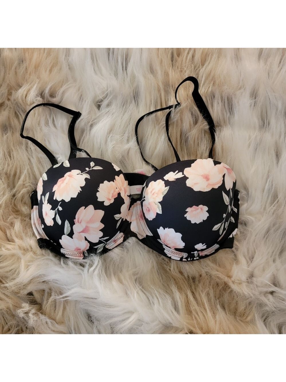 NWOT VS Pink Floral Multiway Push Up Bra
